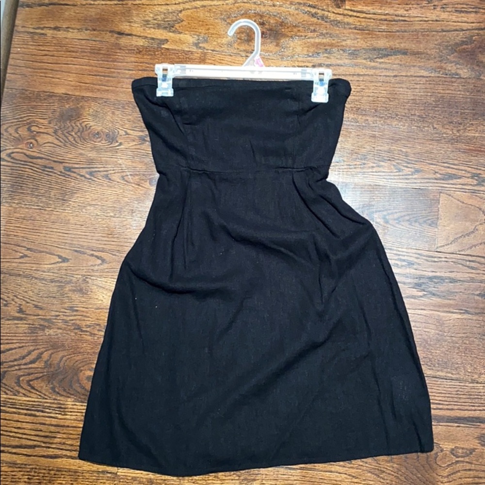 Black strapless dress